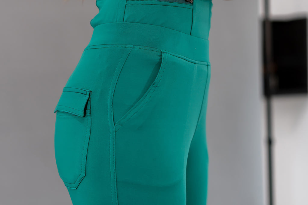 Jogger Quirúrgico, Mujer Verde Esmeralda Super Stretch, Scrubs 901