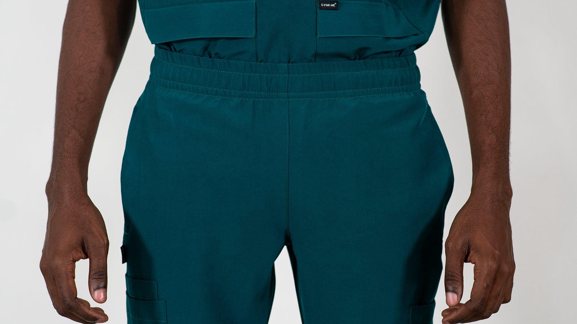 Pantalon Quirurgico Hombre 5 Bolsas Verde Botella F.W