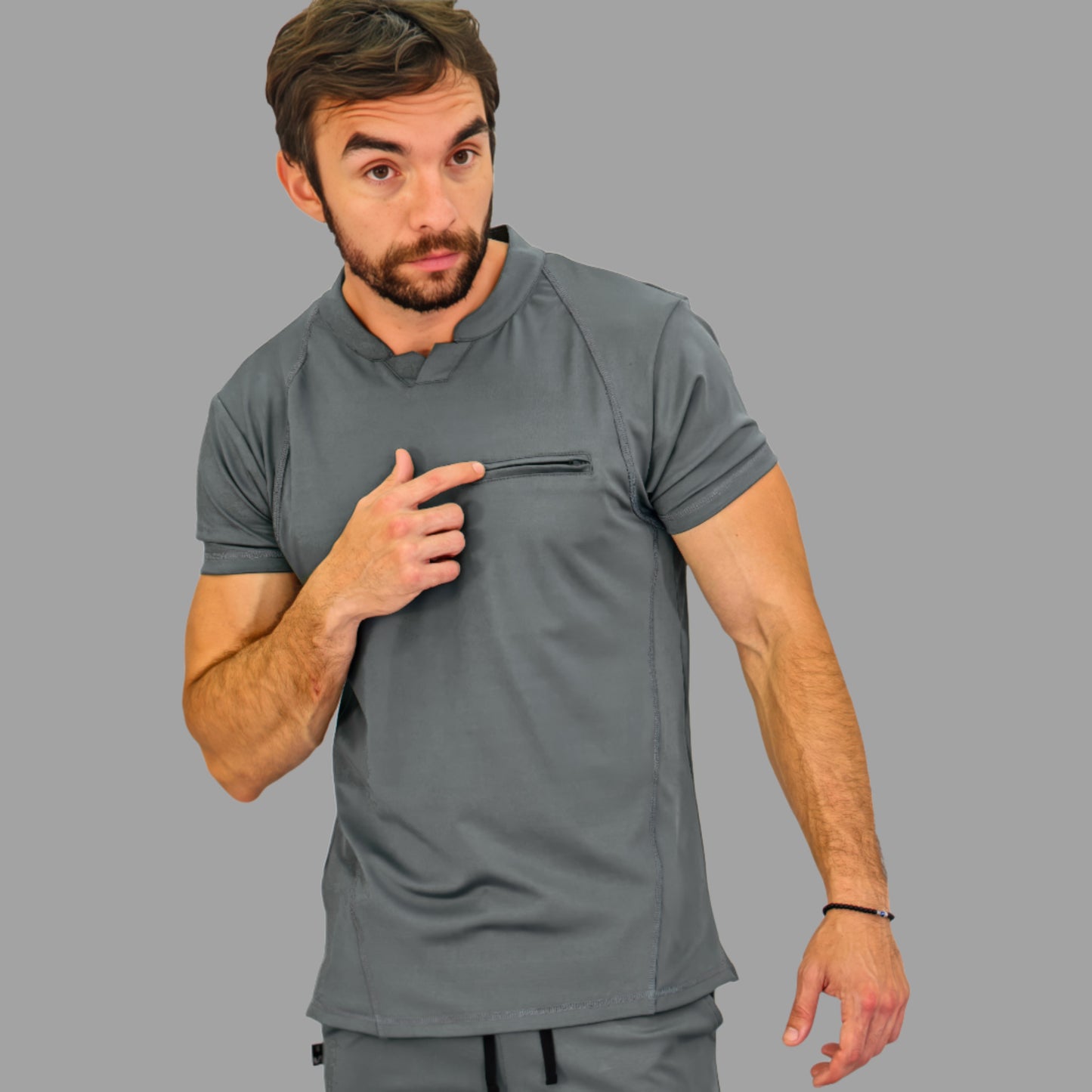 Conjunto Quirúrgico Gris Medio para Hombre – Estilo 910 | Super Stretch Slim Fit