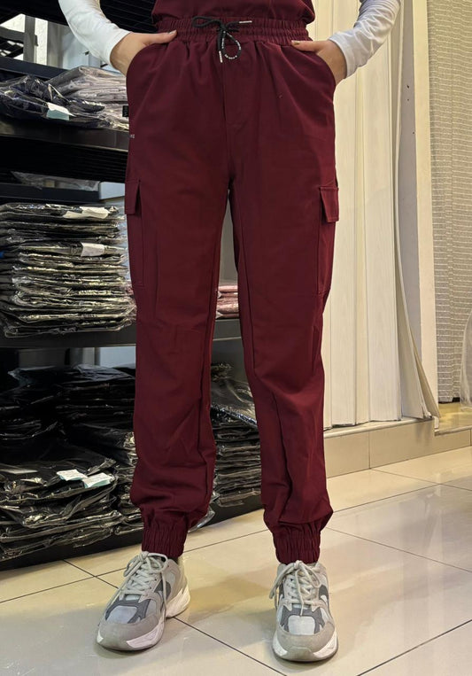 Jogger 300 Quirúrgico Unisex Vino Antifluido  Relax Scrubs