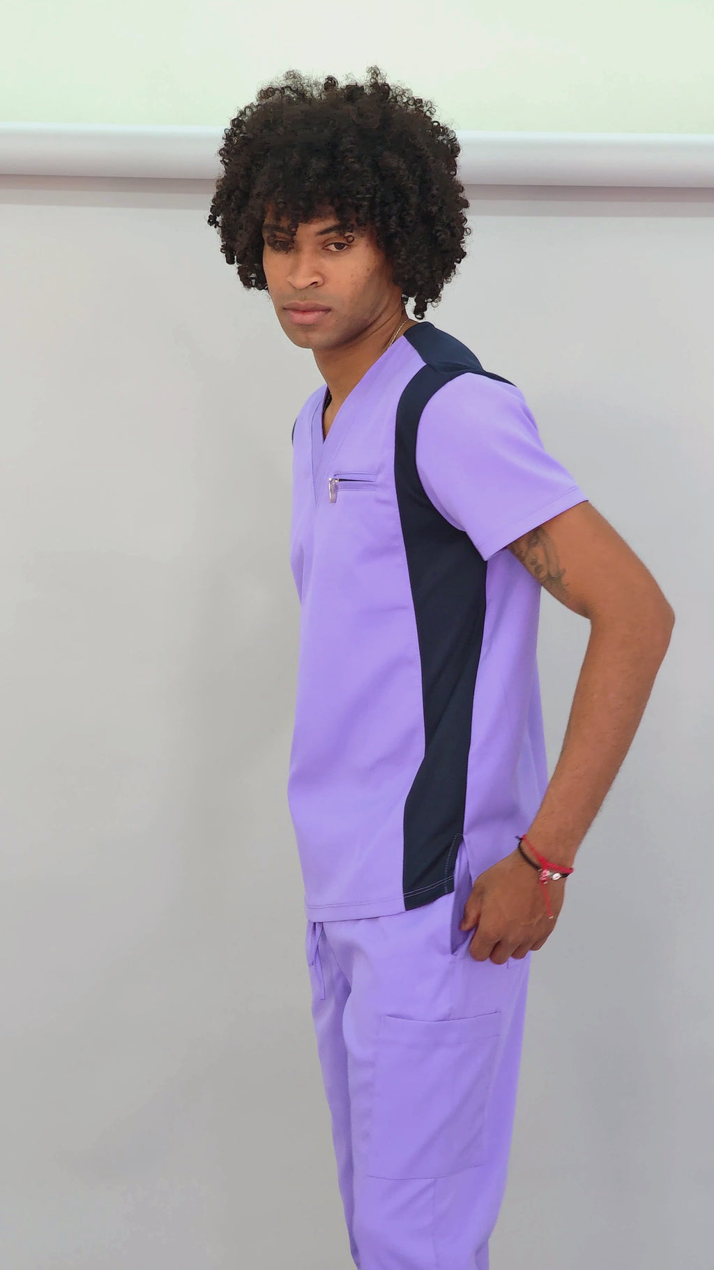 Jogger Hombre 501 Quirurgico Lila.